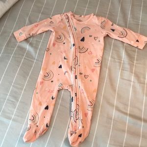 Jessica Simpson sleeper